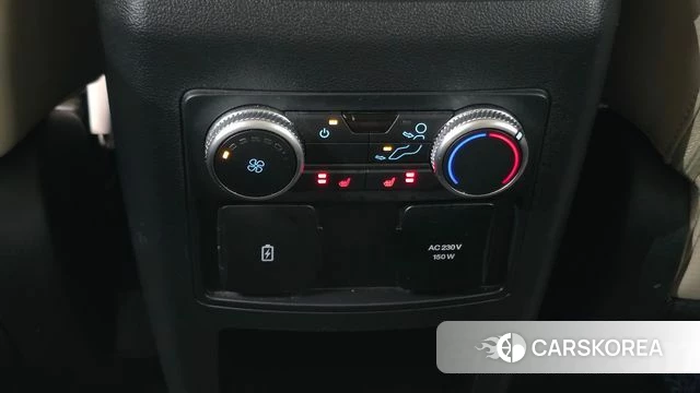 Ford Explorer 6th Generation 2021 Черный из Кореи, фото 4