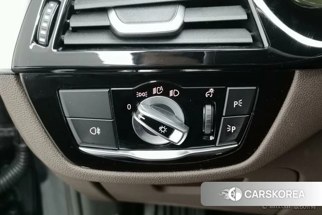 BMW 5 series 2023 Черный из Китая, фото 3
