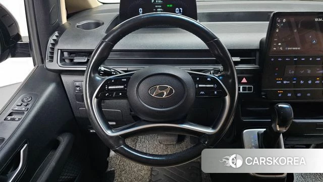 Hyundai Staria 2022 Серый из Кореи, фото 4