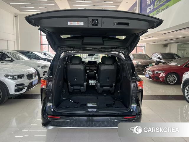 Toyota Granvia 2024 Черный из Китая, фото 4