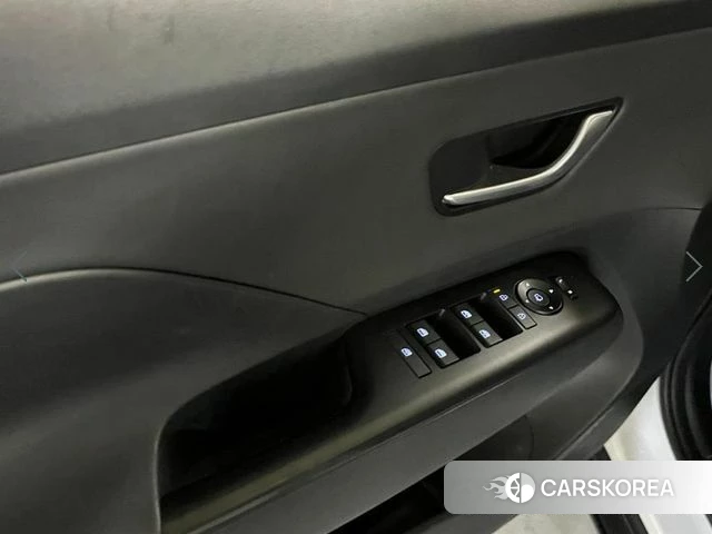 Hyundai Kona (SX2) 2023 Белый из Кореи, фото 4