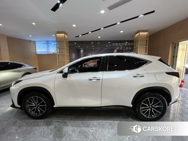 Lexus NX 2022 Белый из Китая, фото 4