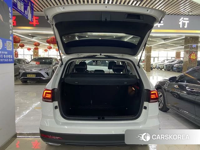 Volkswagen Tharu 2022 Белый из Китая, фото 4
