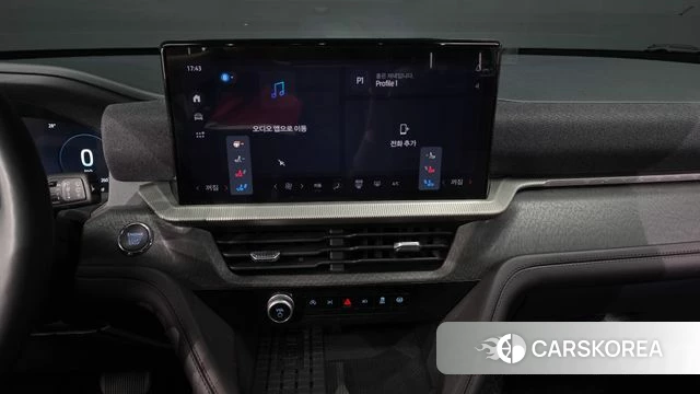Ford Explorer 6th Generation 2025 Белый из Кореи, фото 4