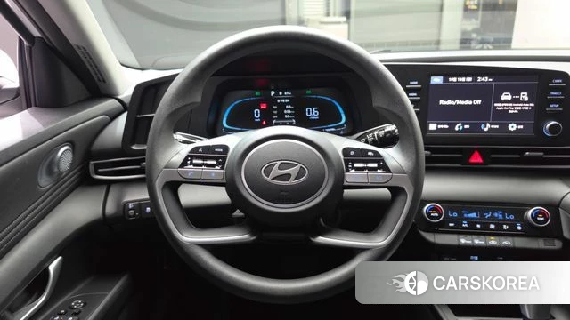 Hyundai The New Avante (CN7) 2023 Белый из Кореи, фото 4