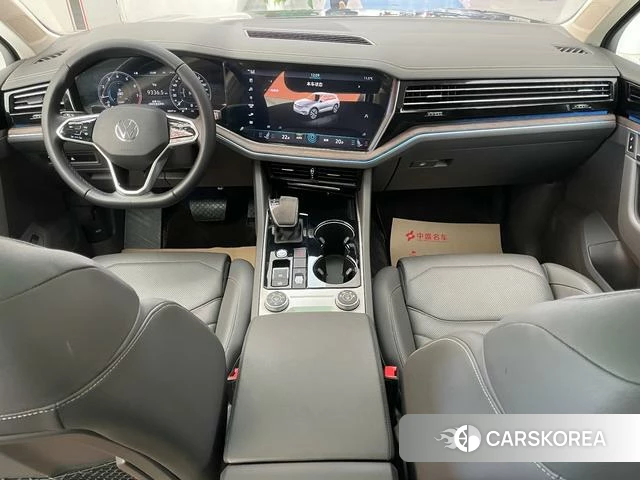 Volkswagen Touareg 2021 Черный из Китая, фото 4