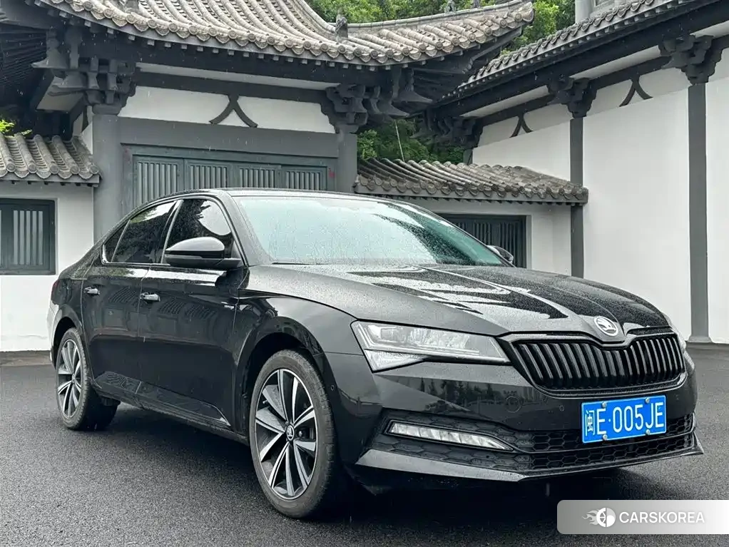 Skoda Superb 2023 Черный из Китая, фото 4