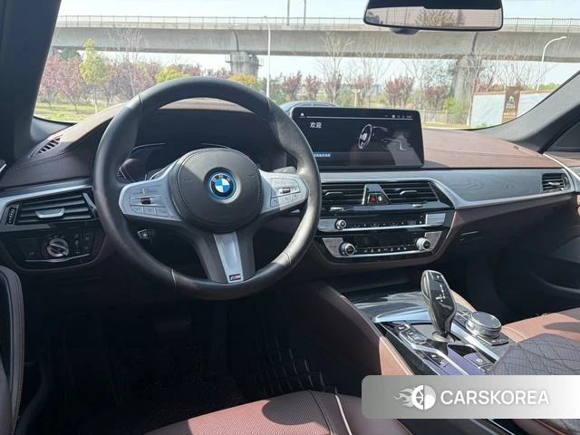 BMW 5 series PHEV 2023 Черный из Китая, фото 4