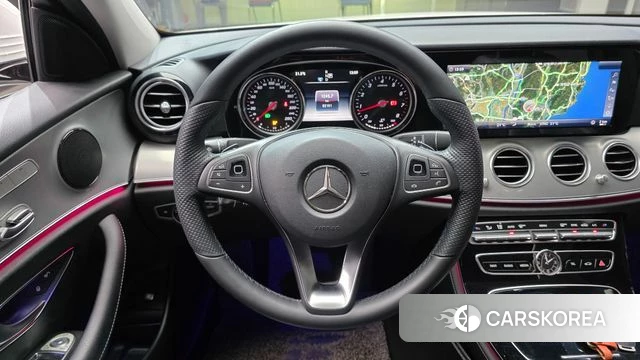 Mercedes-Benz E-Class W213 2018 Белый из Кореи, фото 4