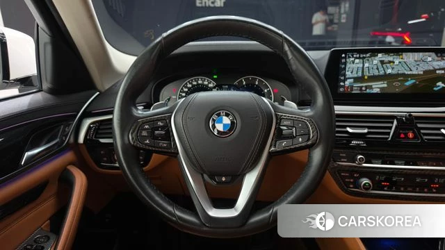BMW 5 Series (G30) 2018 Белый из Кореи, фото 4