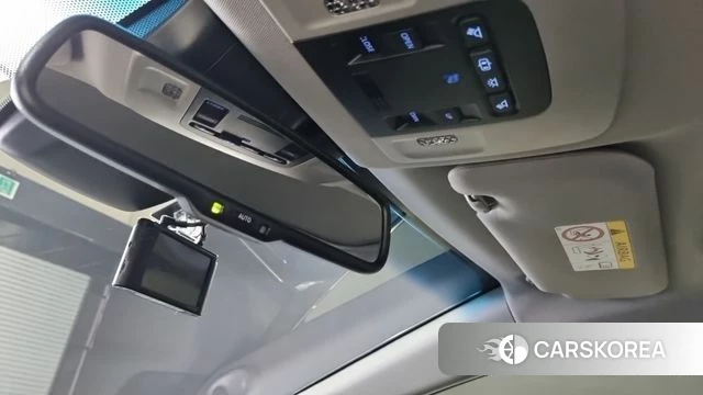 Toyota Camry (XV70) 2018 Серый из Кореи, фото 4