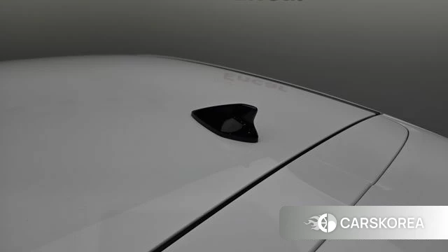 Hyundai Kona (SX2) 2023 Белый из Кореи, фото 4