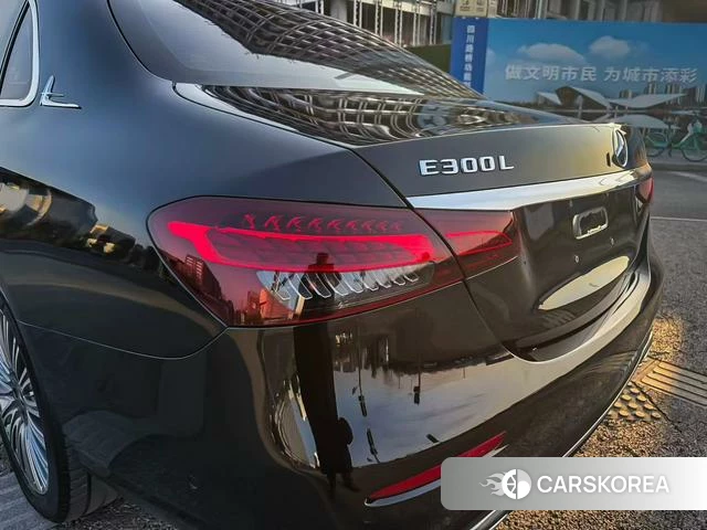 Mercedes-Benz E-Class 2022 Черный из Китая, фото 4