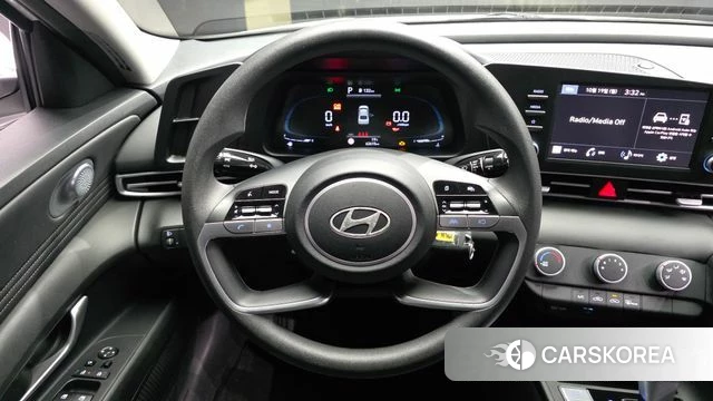 Hyundai The New Avante (CN7) 2023 Белый из Кореи, фото 4