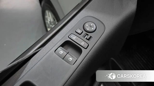 Hyundai Staria 2025 Серебристо-серый из Кореи, фото 4