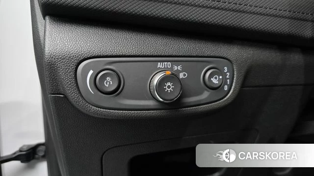Chevrolet (GM Daewoo) The New Trail Blazer 2024 Белый из Кореи, фото 4