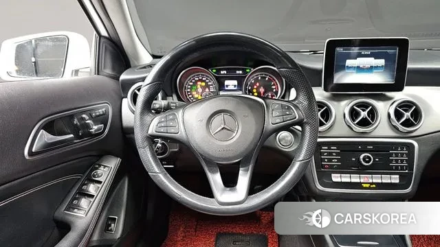 Mercedes-Benz GLA-Class X156 2018 Белый из Кореи, фото 4