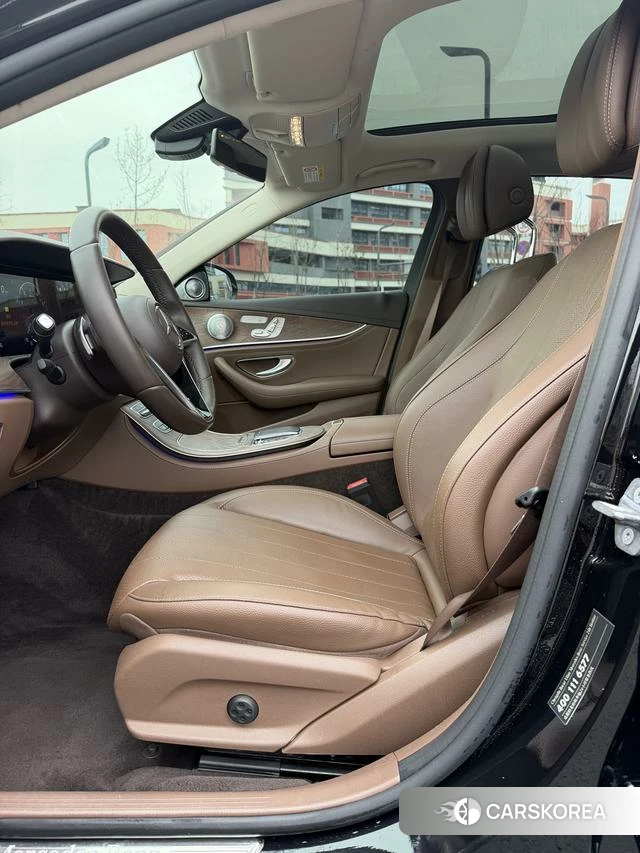 Mercedes-Benz E-Class 2021 Черный из Китая, фото 4