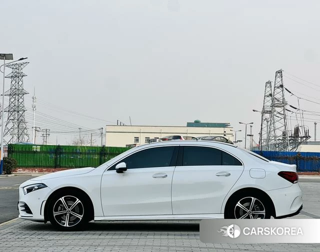 Mercedes-Benz A-Class 2023 Белый из Китая, фото 4