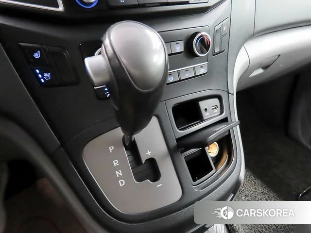 Hyundai The New Grand Starex 2018 Серебряный из Кореи, фото 4