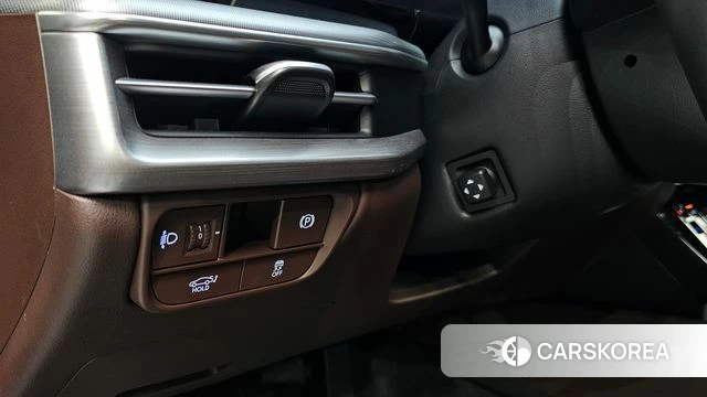 Hyundai Grandeur (GN7) 2023 Серебристо-серый из Кореи, фото 4