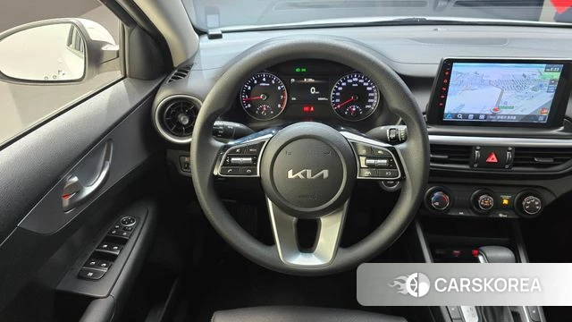 Kia The New K3 2nd generation 2023 Белый из Кореи, фото 4