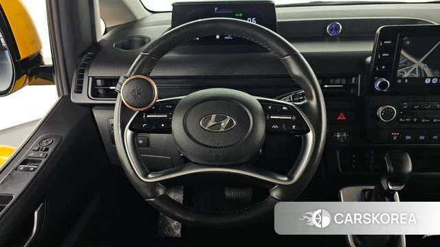 Hyundai Staria 2022 Желтый из Кореи, фото 4
