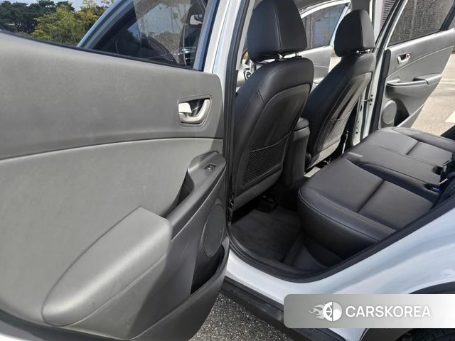 Hyundai Kona 2018 Белый из Кореи, фото 4