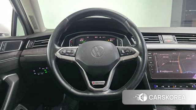Volkswagen Passat GT (B8) 2021 Белый из Кореи, фото 4