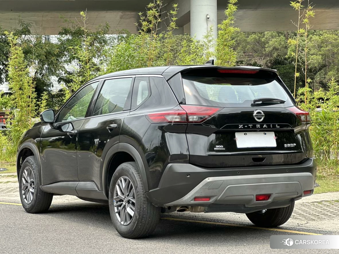 Nissan X-Trail 2021 Черный из Китая, фото 4