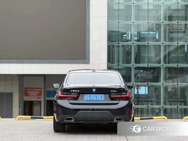 BMW 3 series 2023 Черный из Китая, фото 4