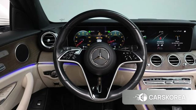 Mercedes-Benz E-Class W213 2022 Белый из Кореи, фото 4
