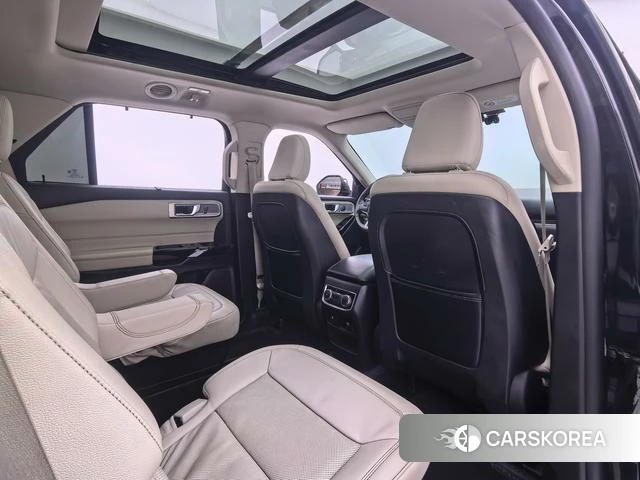 Ford Explorer 2021 Черный из Китая, фото 4