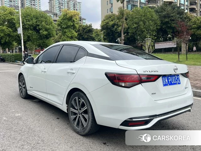Nissan Sylphy 2024 Белый из Китая, фото 4