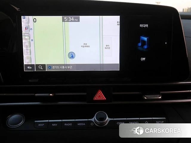 Hyundai Avante Hybrid (CN7) 2022 Белый из Кореи, фото 4