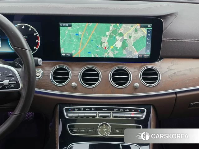 Mercedes-Benz E-Class W213 2019 Черный из Кореи, фото 4