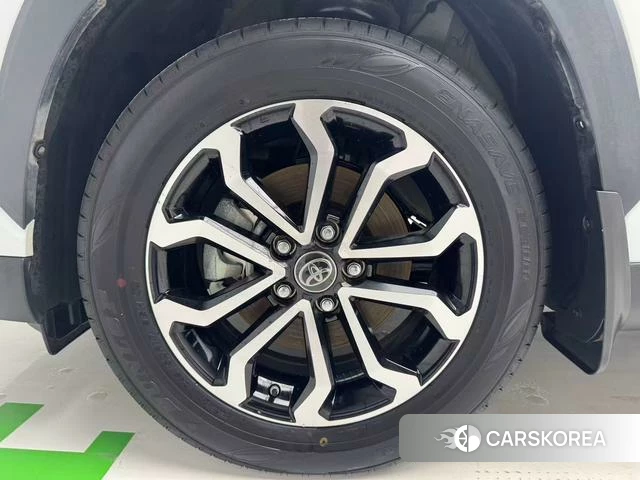 Toyota Frontlander 2022 Белый из Китая, фото 4