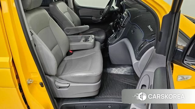 Hyundai The New Grand Starex 2019 Желтый из Кореи, фото 4