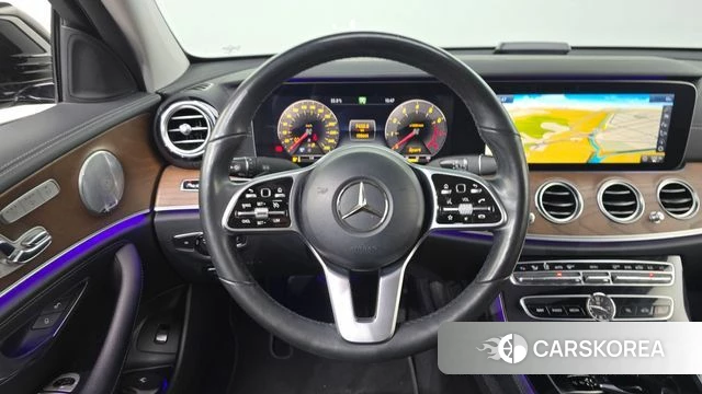 Mercedes-Benz E-Class W213 2018 Черный из Кореи, фото 4