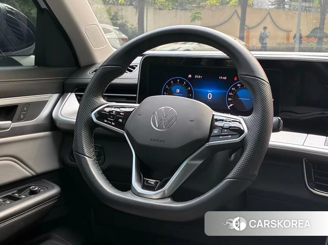 Volkswagen Tavendor 2023 Белый из Китая, фото 4