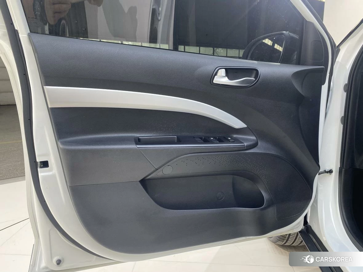 Kia KX1 2021 Белый из Китая, фото 4