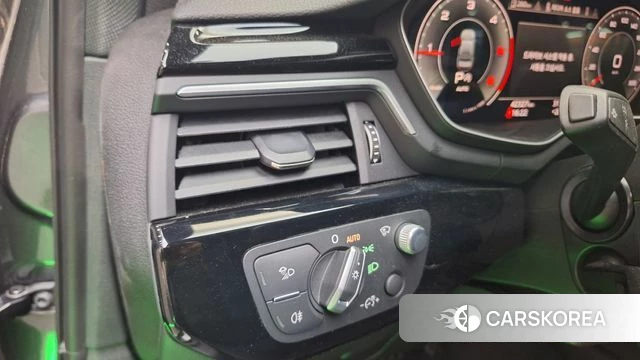 Audi A4 (B9) 2022 Серый из Кореи, фото 4