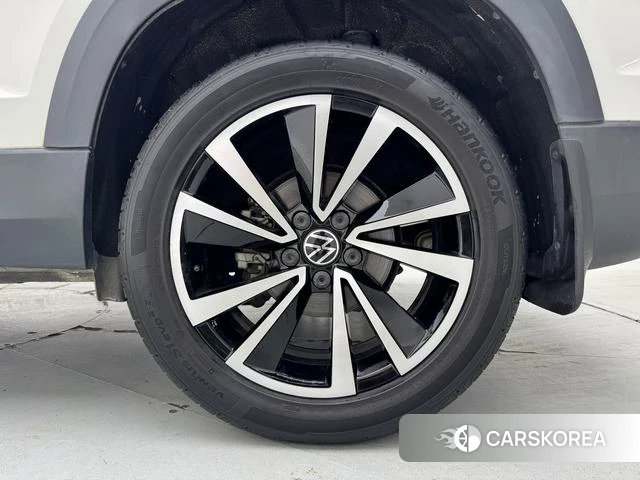 Volkswagen Tharu 2021 Белый из Китая, фото 4