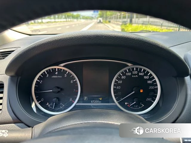 Nissan Tiida 2021 Красный из Китая, фото 4