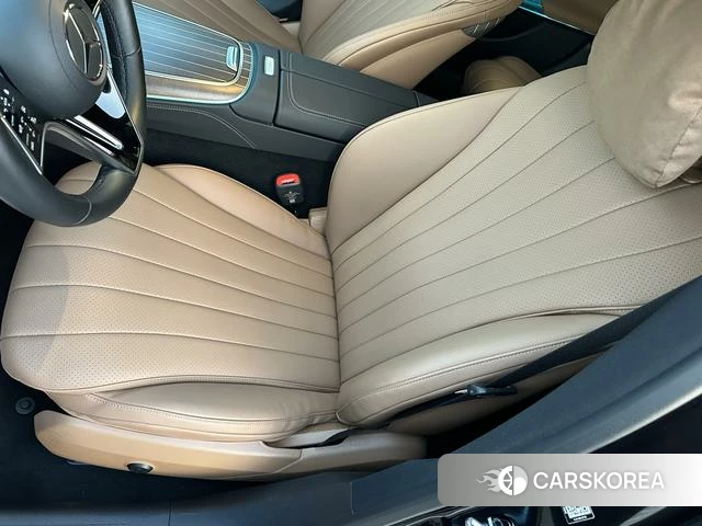 Mercedes-Benz E-Class 2024 Черный из Китая, фото 4