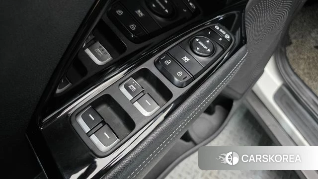 Kia Niro 2018 Белый из Кореи, фото 4