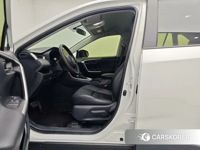 Toyota Wildlander 2024 Белый из Китая, фото 4