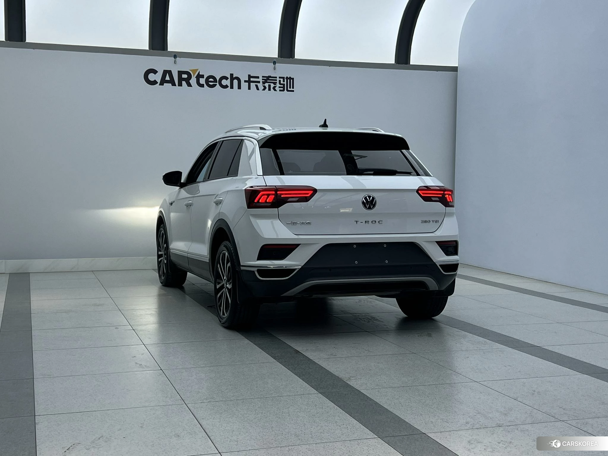 Volkswagen T-Roc 2021 Белый из Китая, фото 4