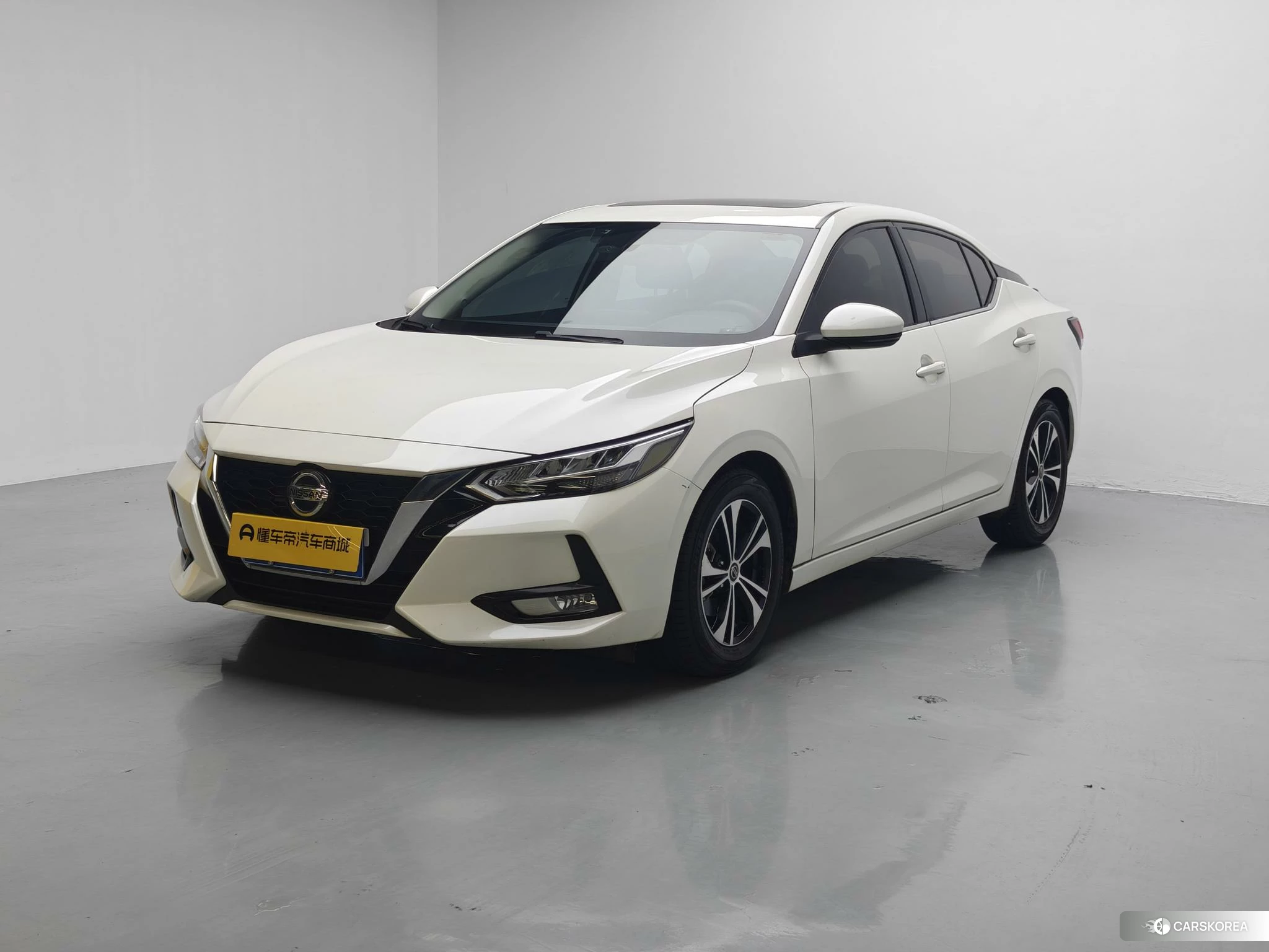 Nissan Sylphy 2020 Белый из Китая, фото 4