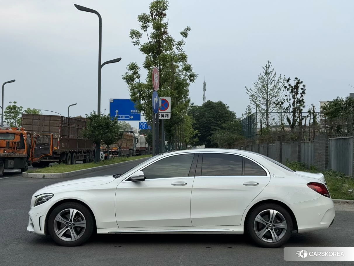 Mercedes-Benz C-class 2020 Белый из Китая, фото 4